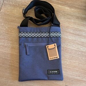 New with Tags Dakine Navy and Black crossbody Bag